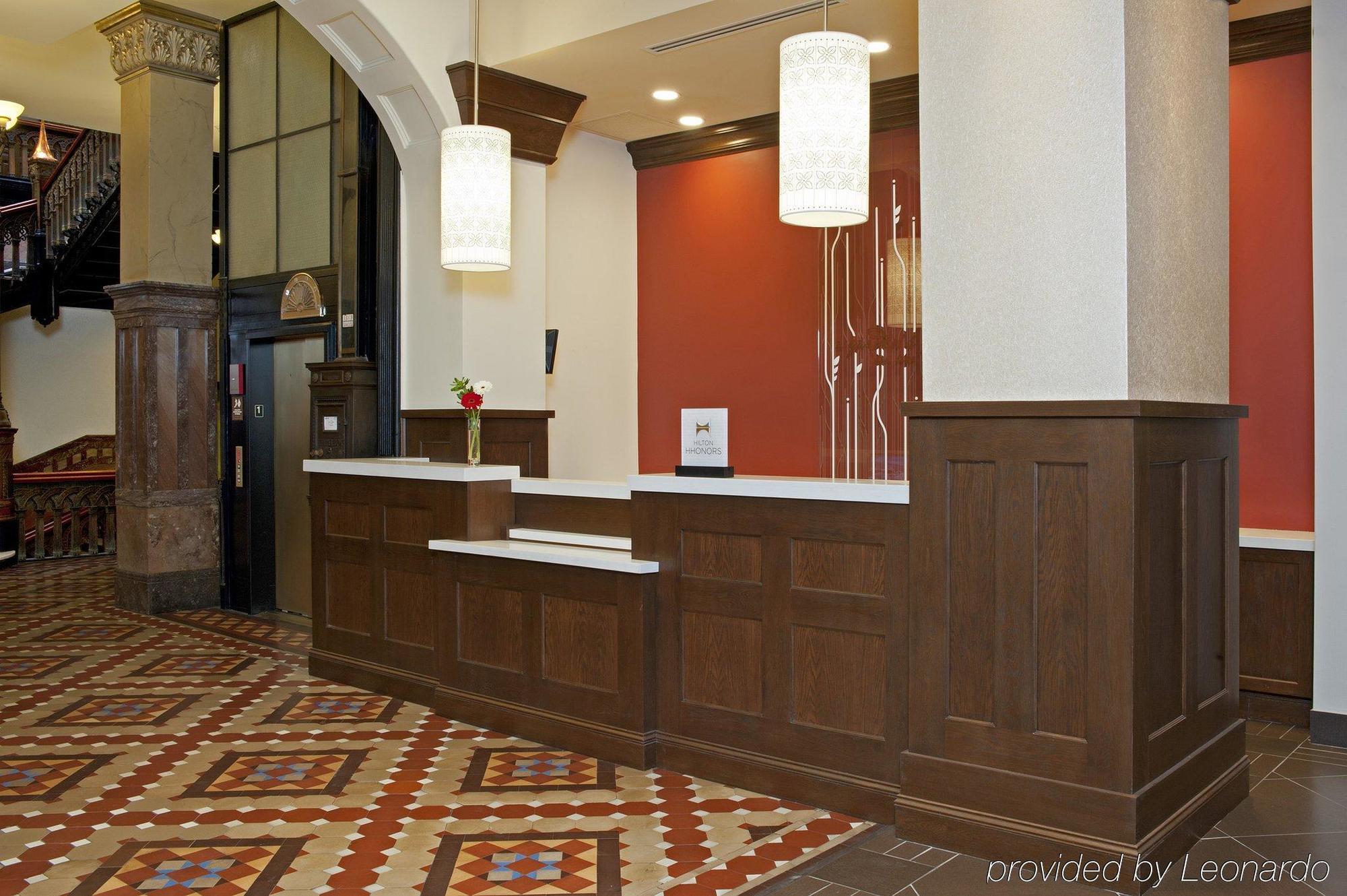 Hilton Garden Inn Milwaukee Downtown Interior photo